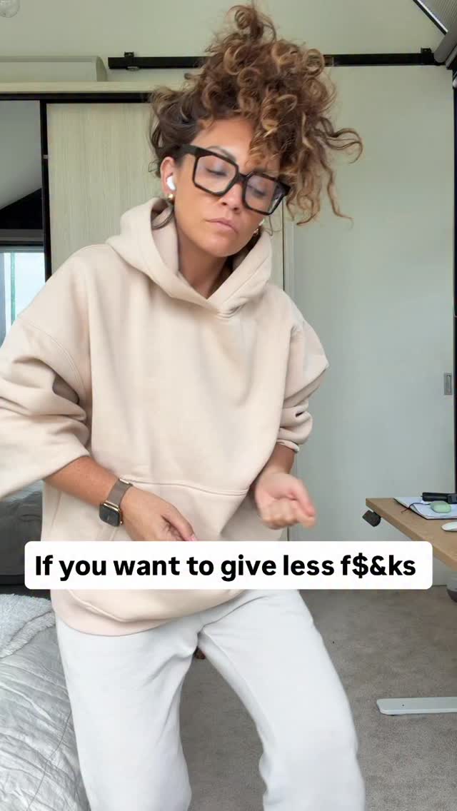 Homework is due on Monday 💃🏽📝

But for real, one of the biggest contributor to being way more at ease with how and how I am was to dance. To move my body and express it exactly how it wants to. 

No BS side step. Deep ass moves and grooves that are an extension and expression of my authentic nature. Get it in your life legends. 

#katjohn #authentic #authenticity #zerofks #authenticitycoach #authenticliving #authenticself #dance #danceislife #danceforlife #selfexpression