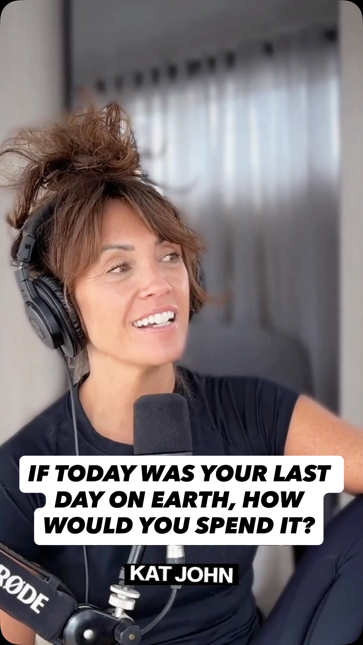 If today was your last day on earth, how would you spend the 24 hours? Both our answers reveal that it’s the simple things that matter most. It begs the question why us dear darling humans make the simple, so hard. 

Full episode on Authentic The Podcast. Comment ‘last day’ and I’ll send the full episode to your DMs.